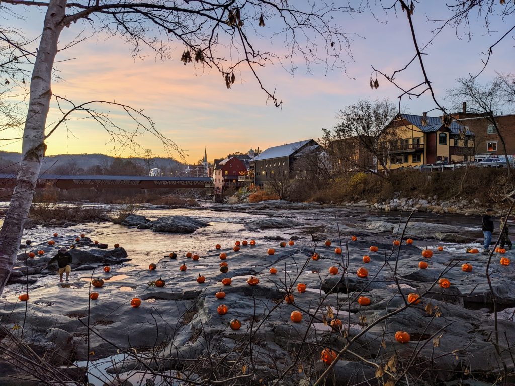 Jack-O-Lanterns on the river